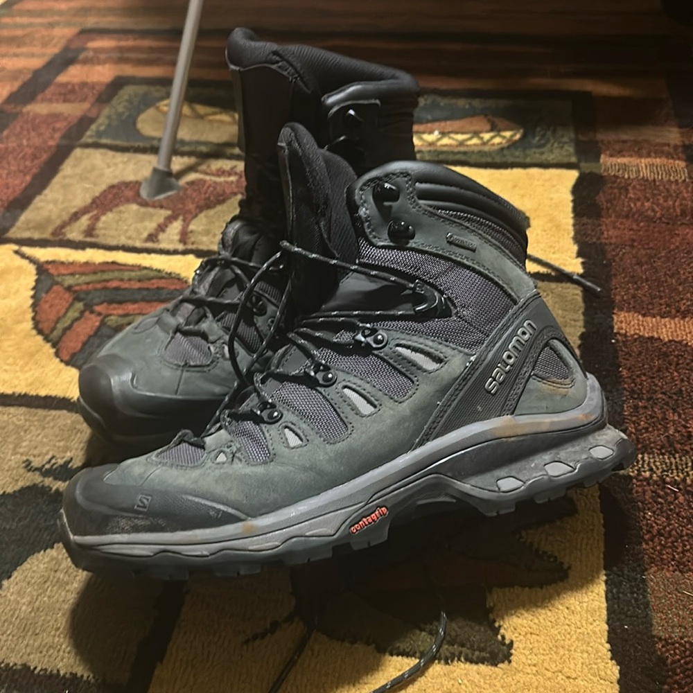 Salomon 4D Quest insulated boot. 9.5
